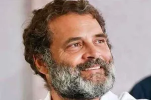Rahul Gandhi’s Helicopter Inspection: रोड शो करने निकले राहुल गांधी के हेलीकॉप्टर की तलाशी!