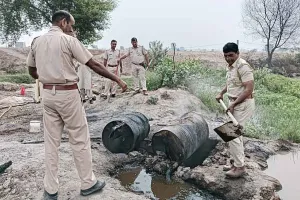 Lok Sabha Election 2024: 16 कच्ची भट्ठी व 22 हजार लीटर लाहन नष्ट
