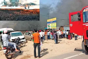 कबाड़ की दुकान में लगी आग, लाखों का नुकसान