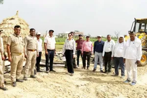 Ghaziabad : अवैध निर्माण पर पैनी नजर बनाए रखें : कनिका कौशिक