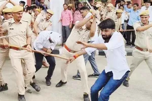 Lathicharge on ABVP Students : छात्र संघ चुनावों की मांग को लेकर प्रदर्शन कर रहे छात्रों पर लाठीचार्ज