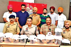 लॉरैंस बिश्नोई गिरोह के चार सदस्य हथियारों सहित गिरफ्तार