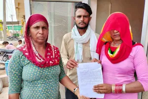मिस्त्री पर मजदूरी की पूरी राशि नहीं देने का आरोप