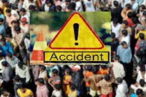 Gujarat accident : छह मंजिला इमारत ढ़ही, बहुत लोग दबे, 7 शव बरामद, 7 के फंसे होने की आशंका