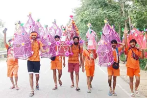 Kanwar Yatra 2024 : कांवड़ यात्रा मार्ग पर मस्जिदों-मजारों पर डाली गई ‘बिना आदेश’ चादर! विभिन्न पक्षों ने जताई आपत्ति