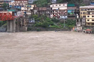 Kedarnath: रुद्रप्रयाग में बारिश से केदारनाथ हाइवे पर स्थित सुरंग हुई क्षतिग्रस्त
