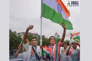 Paris Olympic 2024 : पेरिस ओलंपिक में हिजाब प्रतिबंध, ट्रेन हमले जैसे विवाद, बावजूद इसके धूमधाम से शुरू