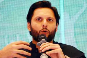 ICC Champions Trophy 2025 : पाकिस्तानी क्रिकेटर शाहिद अफरीदी ने क्यों की टीम इंडिया की मिन्नतें?