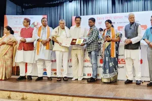 World Hindi Conference : डॉ. चन्द्रमौलि पचरंगिया को मिजोरम के राज्यपाल ने किया सम्मानित