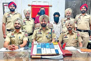 लूटपाट करने के आरोप में दो युवक गिरफ्तार
