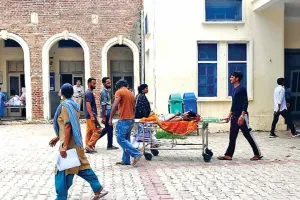 Doctors Strike: ओपीडी सेवाएं रहीं ठप, दर-दर भटकते रहे मरीज