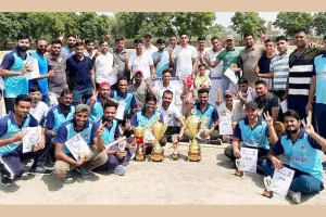Cricket Championship: खाकी सुपर स्टार्स ने जीती राजकीय कर्मचारी क्रिकेट चैम्पियनशिप