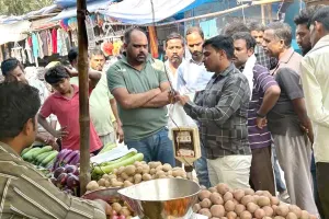 Plastic Polythene Challan: सिंगल यूज प्लास्टिक रखने वाले 40 दुकानदारों के काटे चालान