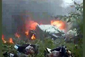 Pune Helicopter crashes: पुणे में हेलीकॉप्टर में लगी आग, सभी मरे!