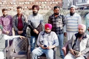पंचायती जमीन की बोली का समय निर्धारित करने के बाद भी नहीं पहुंचे बीडीपीओ, ग्रामीणों में रोष