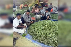 Adani Group in Mahakumbh: अदाणी ग्रुप ने 5,000 से अधिक कर्मचारी सेवा में लगाए!