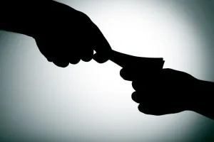 Meerut Bribery Case: टेंडर प्रक्रिया में कथित अनियमितता के चलते मेरठ कैंट बोर्ड के मनोनीत सदस्य गिरफ्तार 