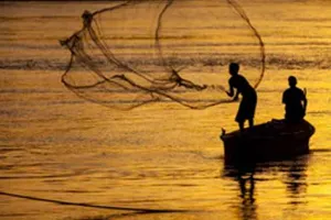 Indian Fishermen Released: श्रीलंका की जेलों से 15 भारतीय मछुआरे और रिहा, लौटे स्वदेश