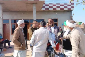 लूट के इरादे से घर में घुसे बदमाश, सरकारी टीचर को मारी गोली