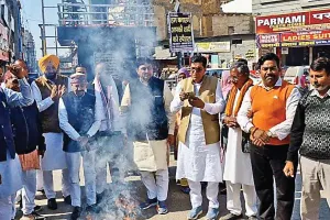 Sirsa BJP News: भाजपाइयों ने फूंका केजरीवाल का पुतला