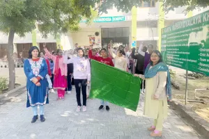 मतदाता दिवस पर अनिवार्य मतदान की दिलाई शपथ