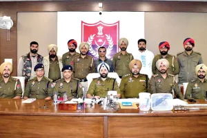 Robbers Arrested: महिला सहित लूटपाट गिरोह के पांच आरोपी गिरफ्तार