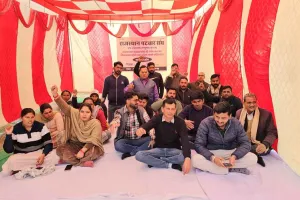Patwari Protests: पटवारी बोले, सर्वेयर नियुक्ति के नाम पर निजीकरण को बढ़ावा दे रही सरकार