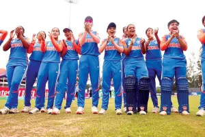 Under-19 T20 World Cup: इंग्लैंड को हरा भारत फाइनल में
