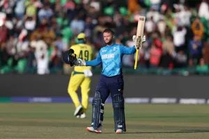 Australia vs England: बेन डकेट का ऑस्ट्रेलिया के खिलाफ कमरतोड़ रिकॉर्ड, इंग्लैंड ने खड़ा किया विशाल स्कोर!