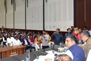 Suspended: गैरहाजिर रहने पर शिक्षा मंत्री ने चकबंदी के एसीओ को किया सस्पैंड