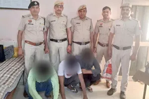 Robbers Arrested: लिफ्ट देने के बाद मोबाइल व नकदी लूटने के तीन आरोपी पकड़े
