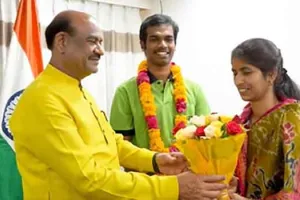 JEE Mains 2025 topper Om Prakash: जेईई मेन्स सत्र 2 के टॉपर ओम प्रकाश को ऐतिहासिक उपलब्धि पर लोकसभा अध्यक्ष ने दी बधाई