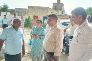 CM Flying Raid: गांव किरढ़ान की डेयरी पर सीएम फ्लाइंग का छापा
