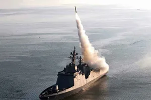 North Korea: उत्तर कोरिया ने पहले युद्धपोत प्रक्षेपण, फिर दागी कई क्रूज मिसाइलें