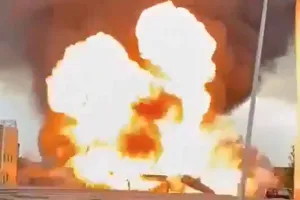 West Midnapore Gas tanker Blast: गैस टैंकर विस्फोट से दहक उठा पश्चिम मिदनापुर, सात गंभीर