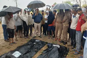 Lightning Struck: फिरोजाबाद में आकाशीय बिजली गिरने से एक परिवार में पसरा मातम