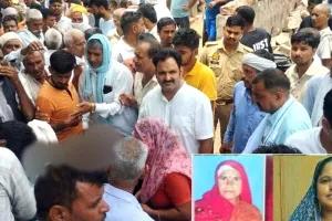 मिट्टी की ढाय गिरने से तीन महिलाओं समेत चार की माैत, मचा कोहराम