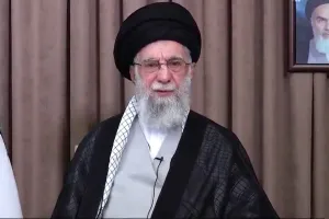 Israel-Iran Attacks Update: खामेनेई ने सेना को सौंपी सत्ता, कहा – अब तुम्हारे हवाले वतन साथियों!