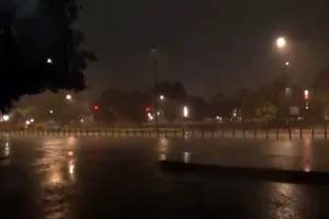 Delhi NCR Weather: आरके पुरम में आंधी-तूफान ये गया दो ढाबा कर्मचारियों की जान