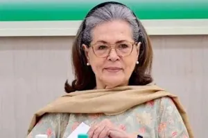 Sonia Gandhi admitted to hospital: अस्वस्थता के चलते सोनिया गांधी अस्पताल में भर्ती, गैस्ट्रो विभाग में चल रहा इलाज
