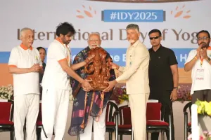 Yogandhra 2025: ‘योगांध्र 2025’ ने बनाया विश्व रिकॉर्ड, प्रधानमंत्री मोदी हुए खुश!