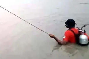 नहर में नहाने गया युवक डूबा, तलाश कर रहे हैं गोताखोर