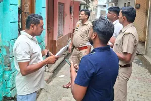 बिजली चोरी के आरोपियों को तामील कराए जुर्माना नोटिस