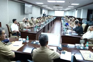 Chandigarh Police: चंडीगढ़ पुलिस मुख्यालय में हुई उच्चस्तरीय समीक्षा बैठक