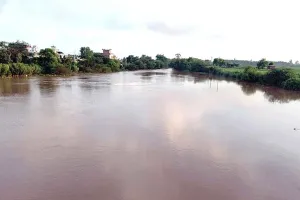पंजाब में बारिश, खतरे के निशान से ऊपर पहुँची टांगरी नदी, किसानों में डर