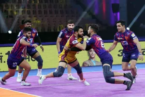 PKL-12 Telugu Titans vs Dabang Delhi K.C.: दबंग दिल्ली केसी की शानदार वापसी, अंक तालिका के शीर्ष पर पहुंचे