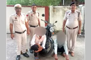 घर से सोना और चांदी के आभूषण चोरी के मामले में दो गिरफ्तार