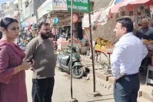 आयुक्त ने किया जंक्शन बाजार का निरीक्षण
