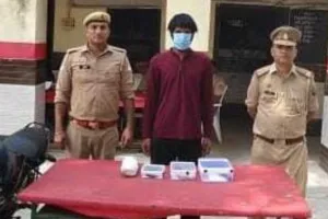 अवैध हथियार तस्कर गिरफ्तार, पिस्टल-तमंचे व बाइक बरामद