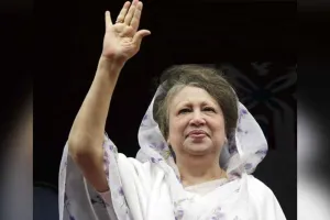 Khaleda Zia hospitalized: बांग्लादेश की पूर्व PM खालिदा जिया की हालत गंभीर, ICU में भर्ती